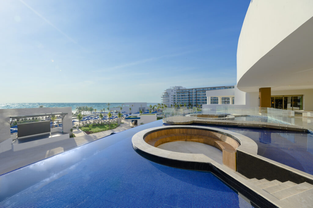 infinity pool at blue diamond resort